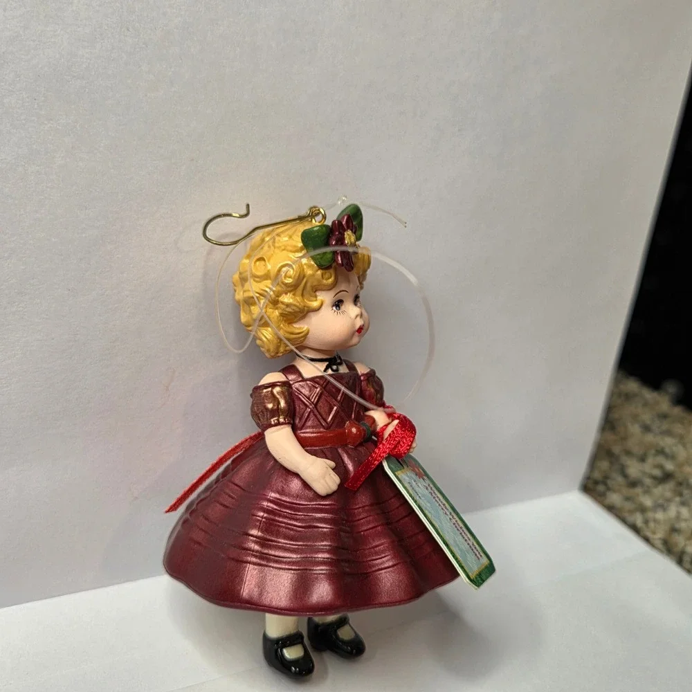 Hallmark 2015 Madame Alexander Wendy Wishes You a Merry Christmas Ornament 20th